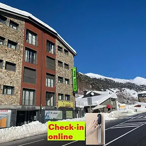 Andorra4days - El Tarter Appartement