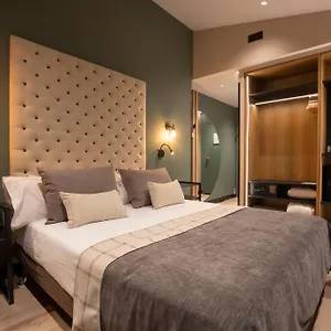 Piolets Centre Hotell